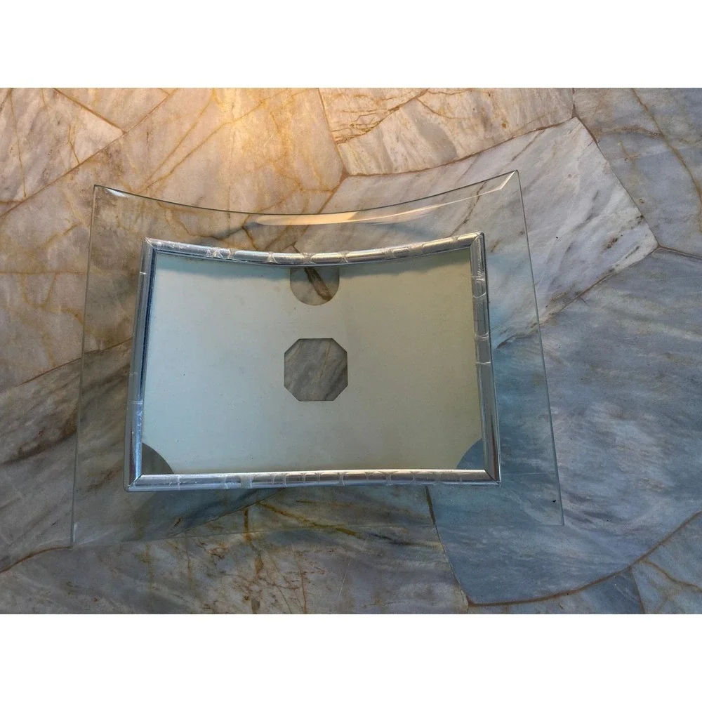 Modern Curved Clear Glass Picture Frame Silver Textured Border Tabletop Decor
